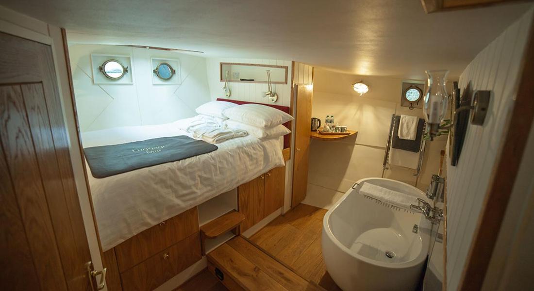 Hotel Barge Waternimf Ely Eksteriør bilde