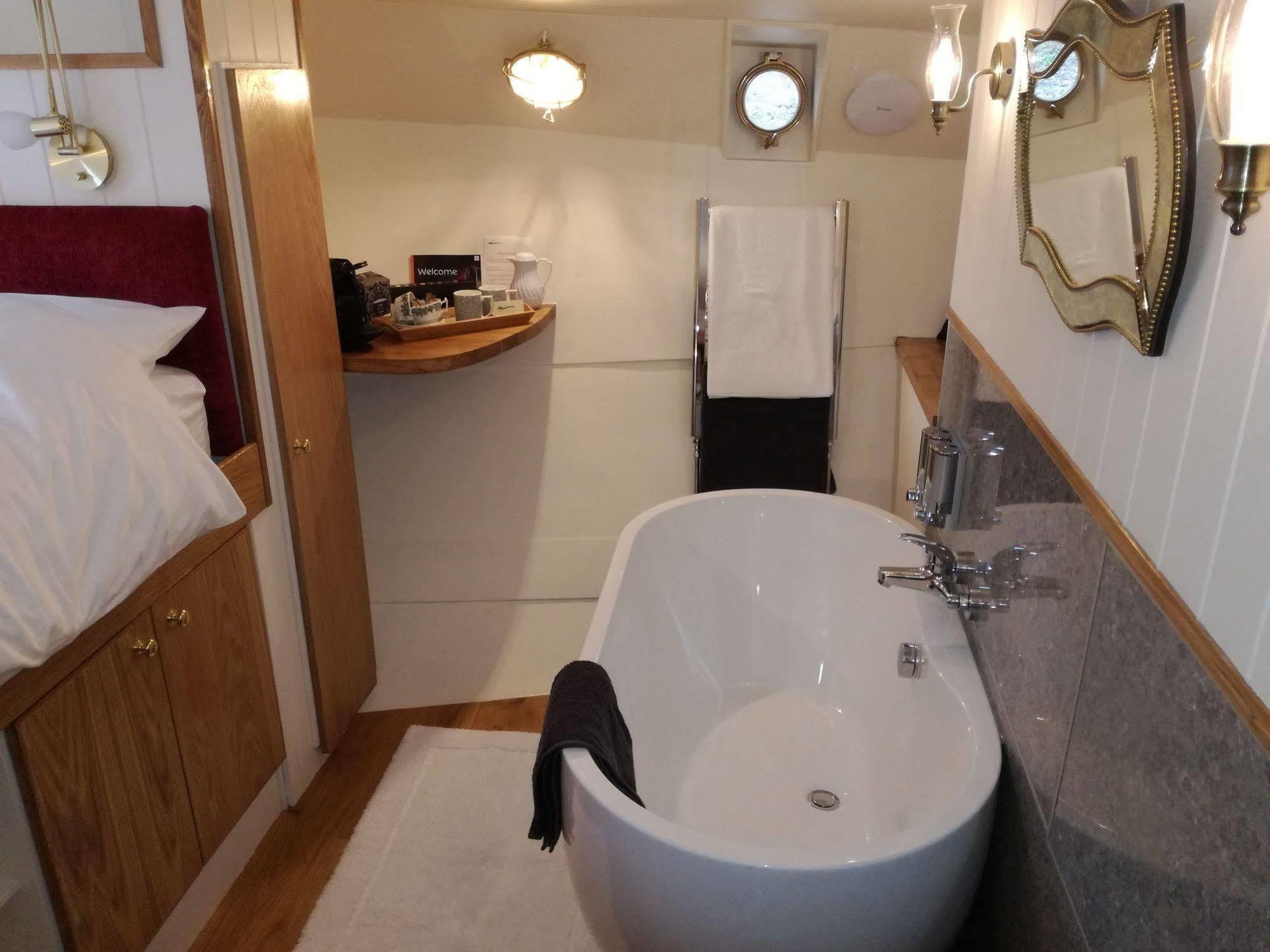 Hotel Barge Waternimf Ely Eksteriør bilde