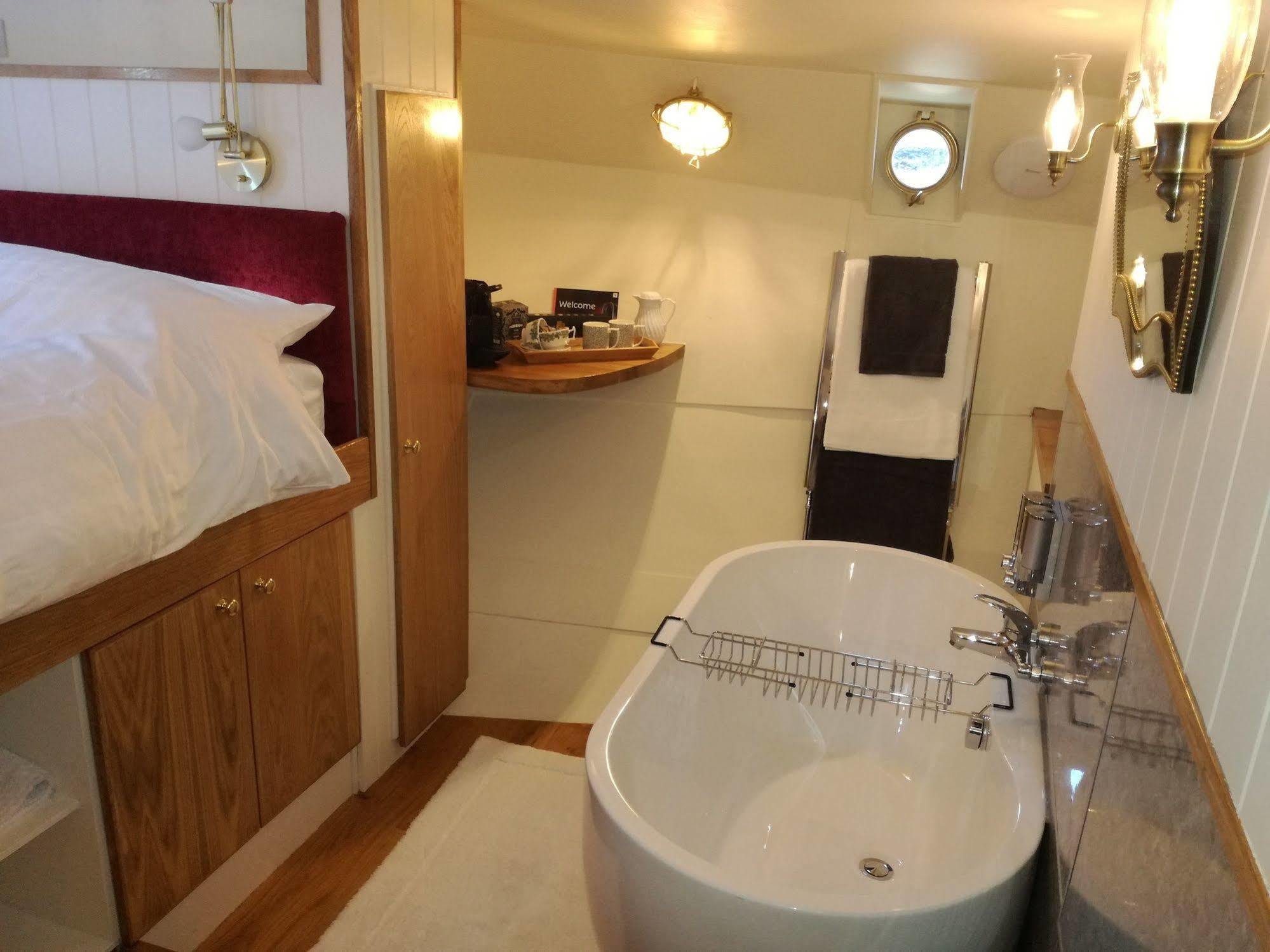 Hotel Barge Waternimf Ely Eksteriør bilde